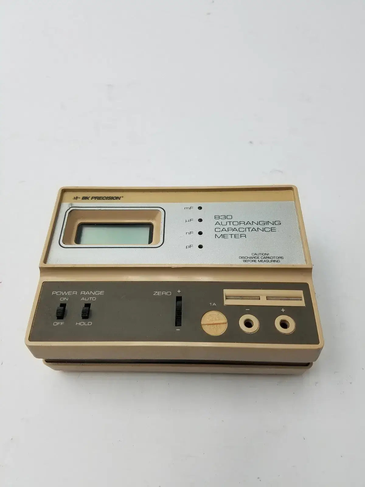BK Precision Autoranging Capacitance Meter 830
