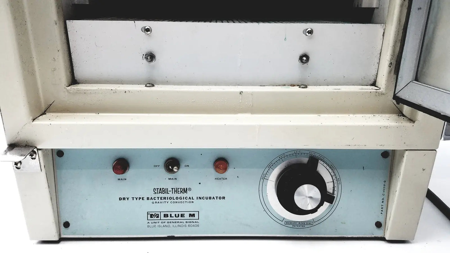 Blue M Electric Co. 100A Dry type Bacteriological Incubator Gravity Convection - Laboratory