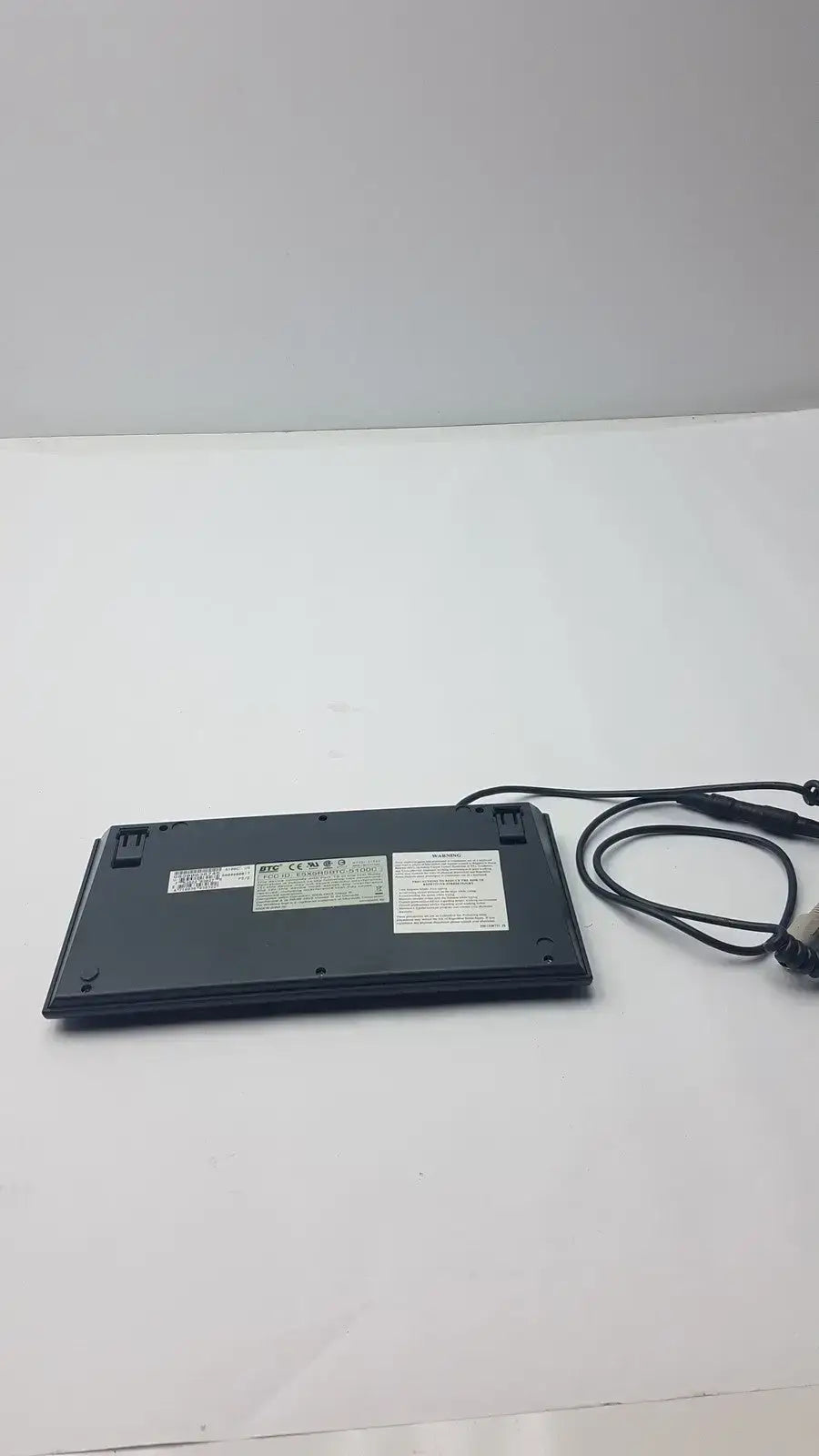 BTC FCC ID E5X5R5BTC-5100C Keyboard
