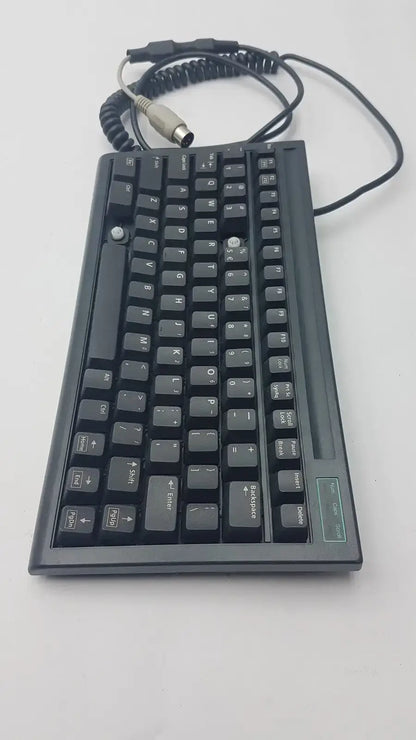 BTC FCC ID E5X5R5BTC-5100C Keyboard