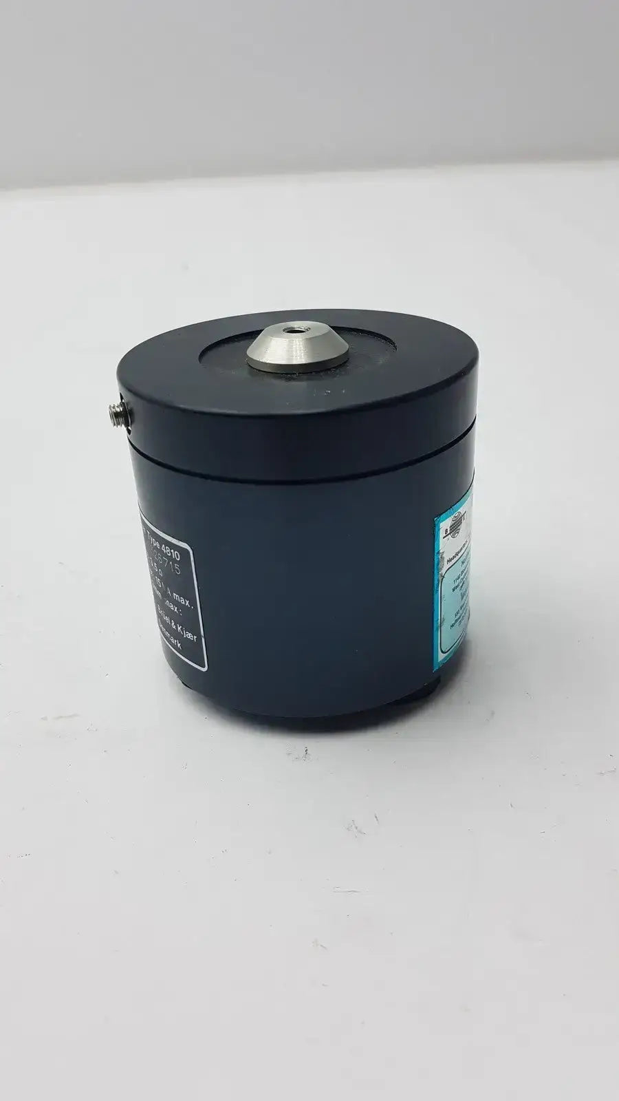Burj & Kjaer Mini Shaker Type 4810 Serial # 13267115 - Laboratory