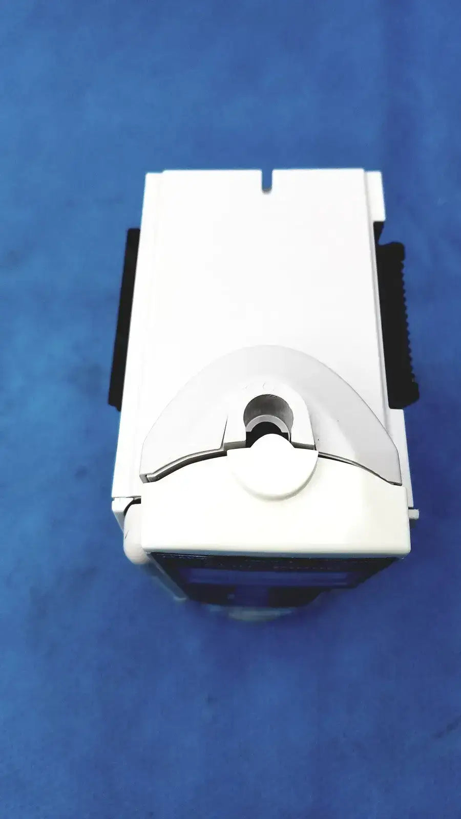 Cardinal Health Alaris Pump - 8100 - Infusion