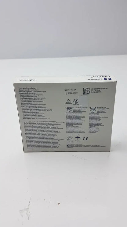 White cardboard box for cardinal health tympanic probe covers with multilingual text and product specifications printed in black