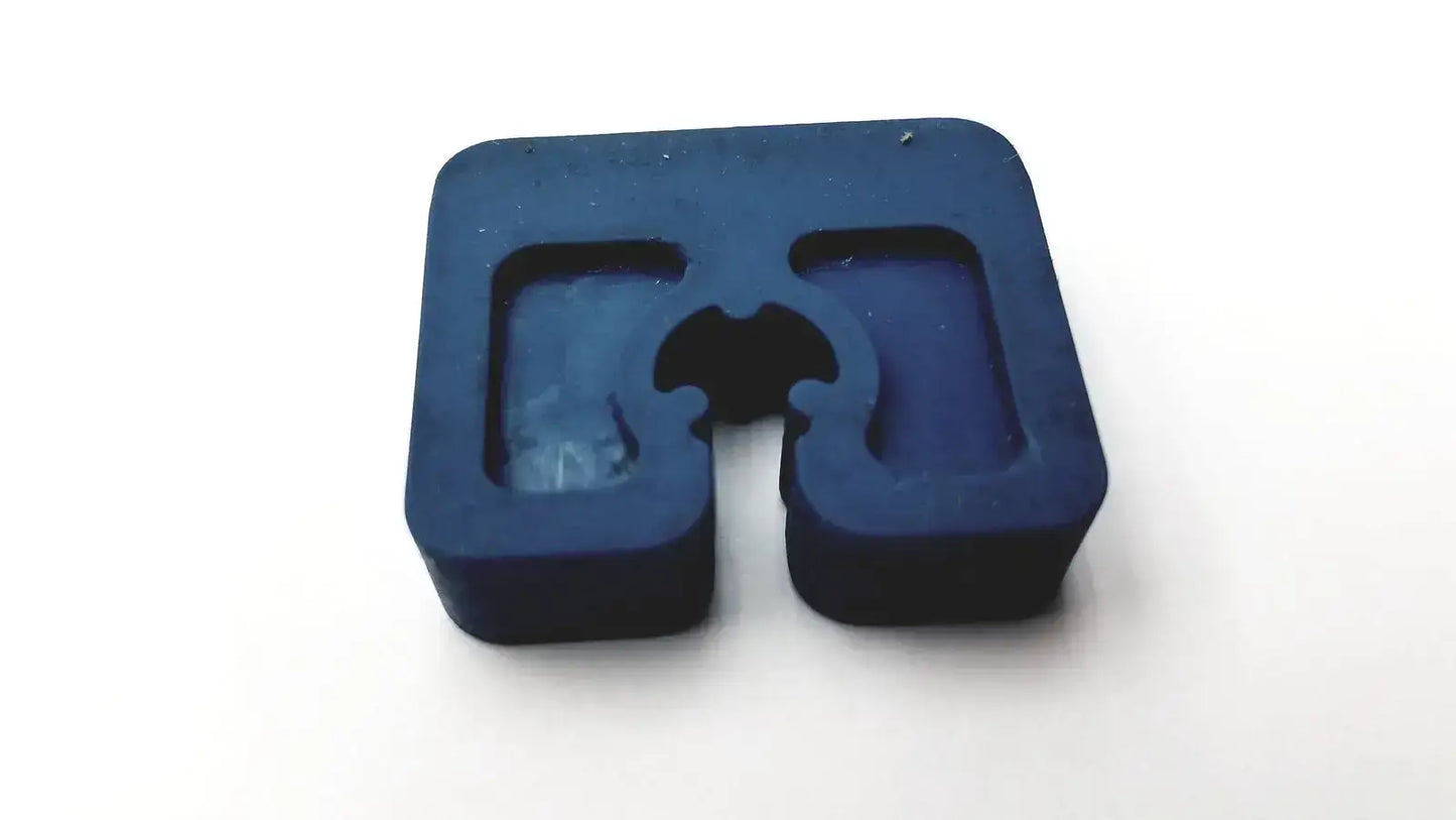 Case Medical Silicone Bracket - Backbone Single-Slot Lot of 30 - Sterilization Tray