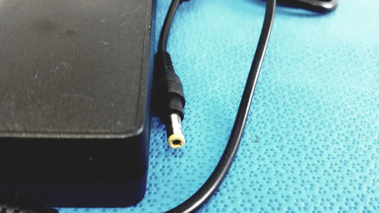 Chicony Power Technology AC Adapter with Cord - A16-135P1A