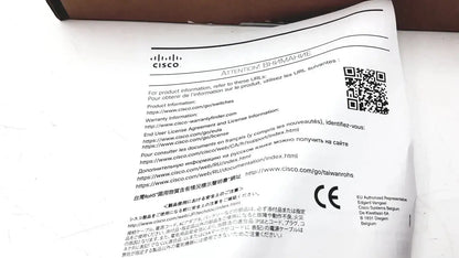 Cisco Catalyst 3850 rack mount kit product documentation page with multilingual text and a qr code