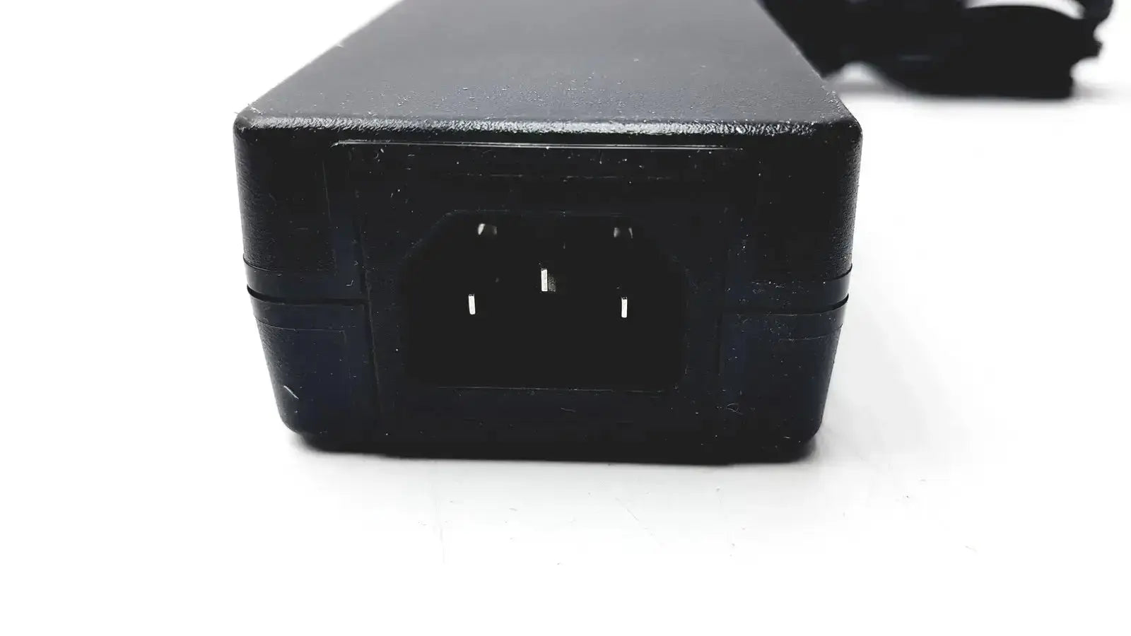 Black plastic rectangular power supply with three-pronged plug for cisco ip phone power supply cp-pwr-cube-3