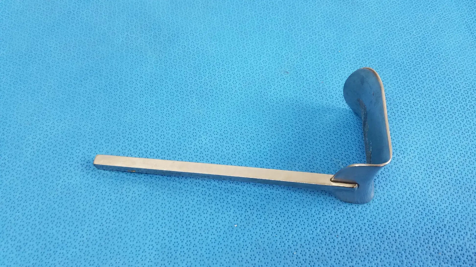 Codman 50-4568 Surgical Kelly Retractor Blade