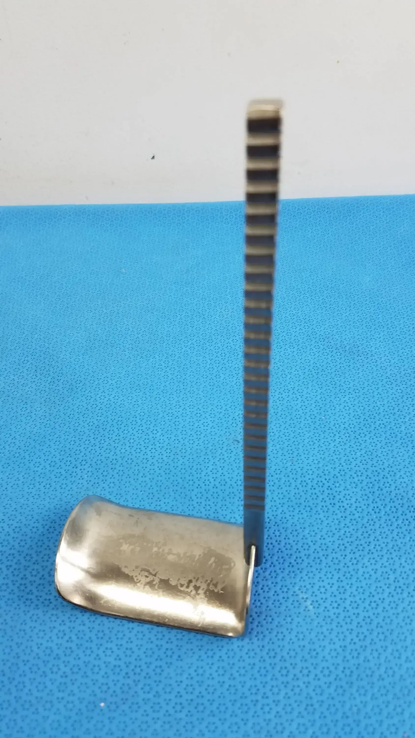Codman 50-4568 Surgical Kelly Retractor Blade