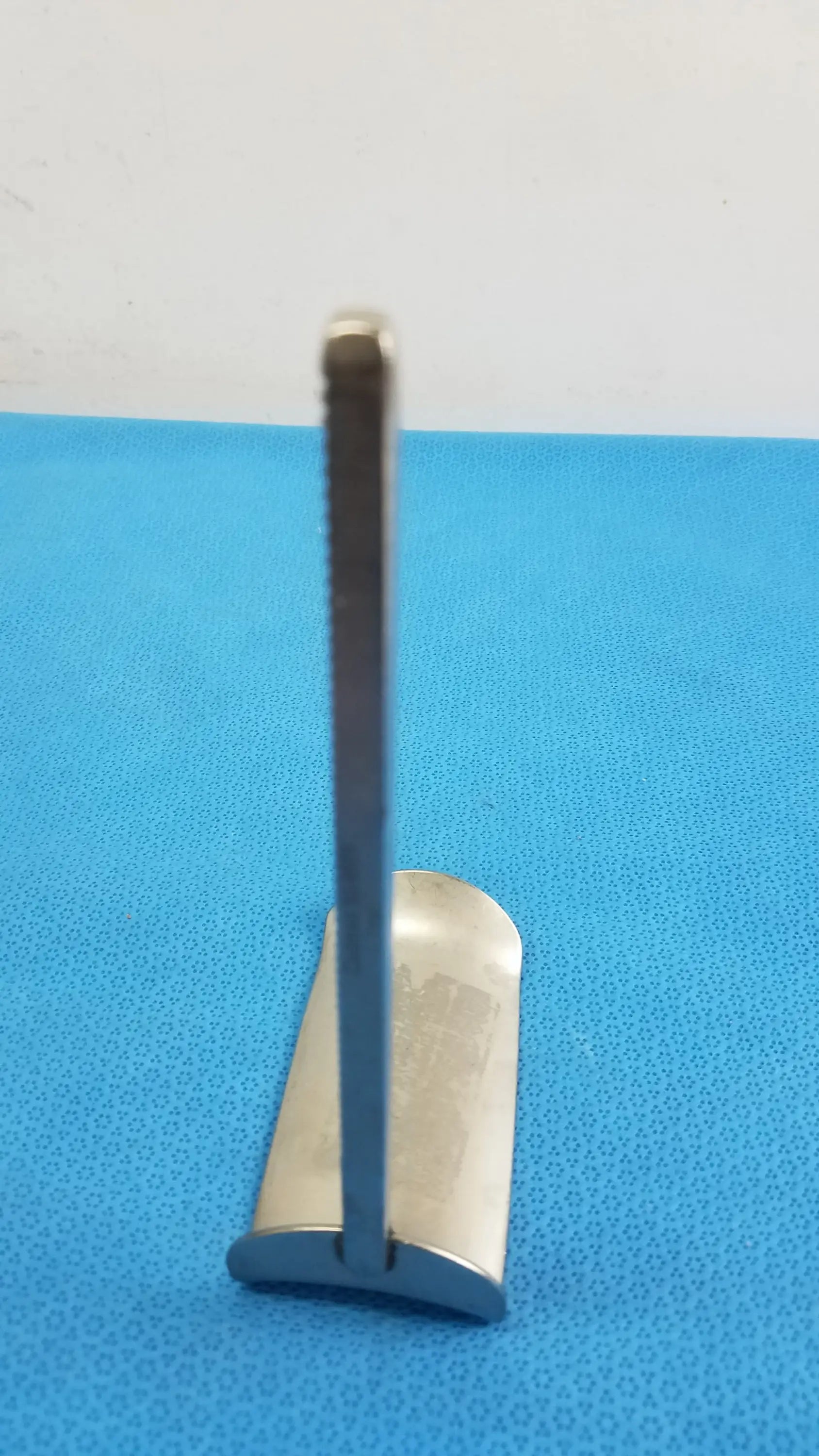 Codman 50-4569 Surgical Kelly Retractor Blade