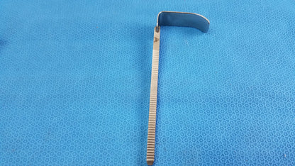 Codman 50-4575 Surgical Kelly Retractor Blade