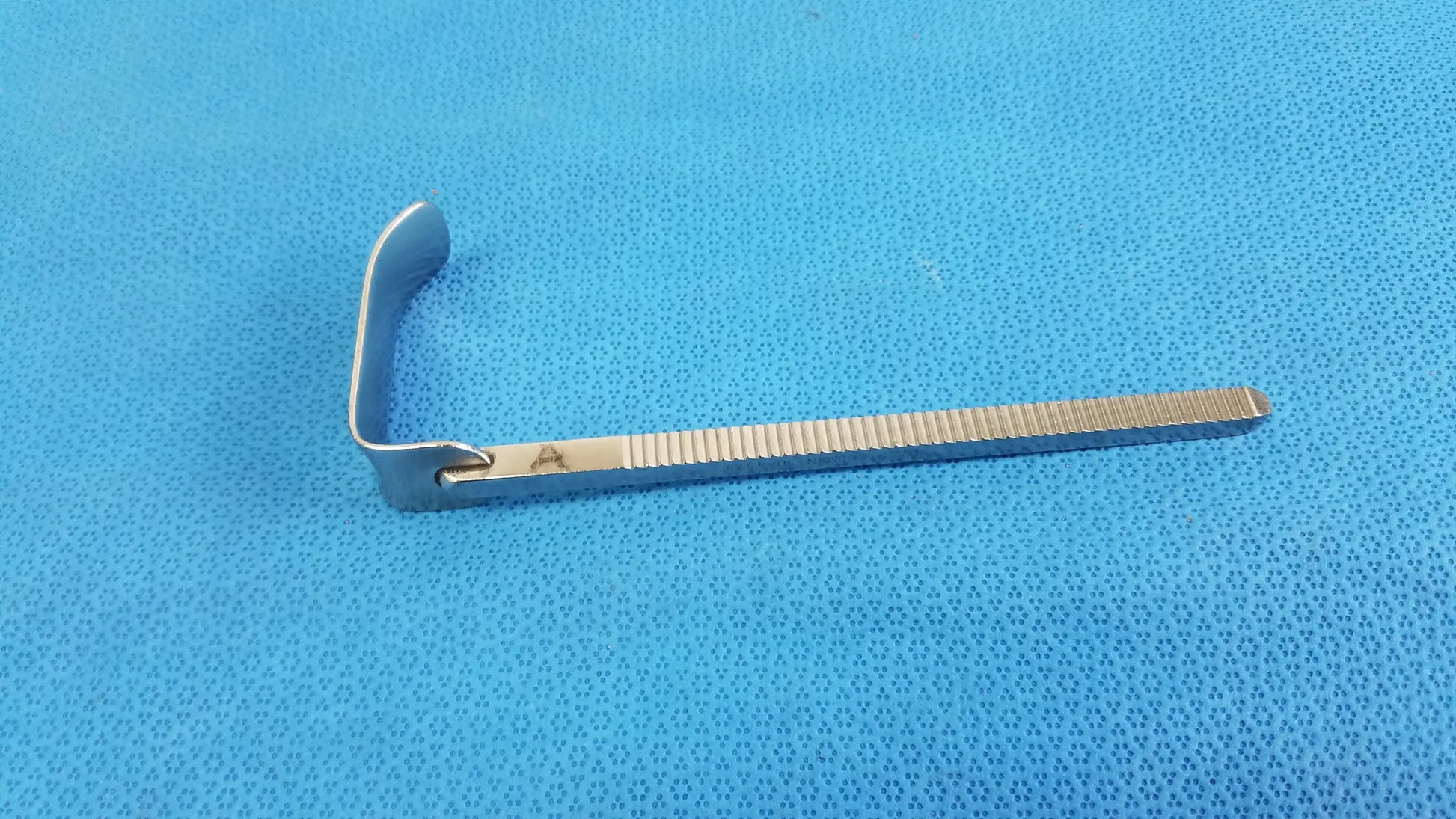Codman 50-4575 Surgical Kelly Retractor Blade