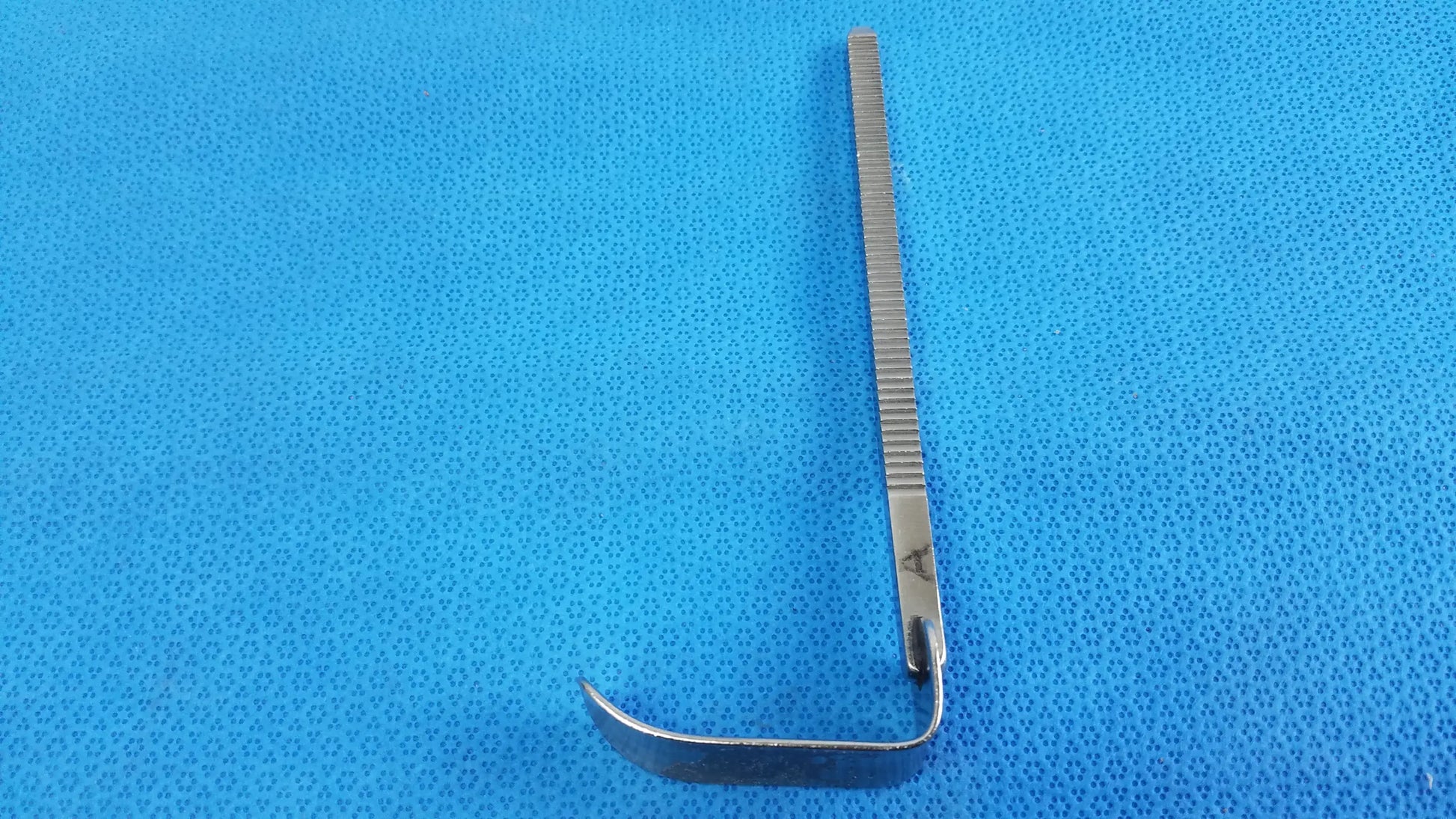 Codman 50-4575 Surgical Kelly Retractor Blade