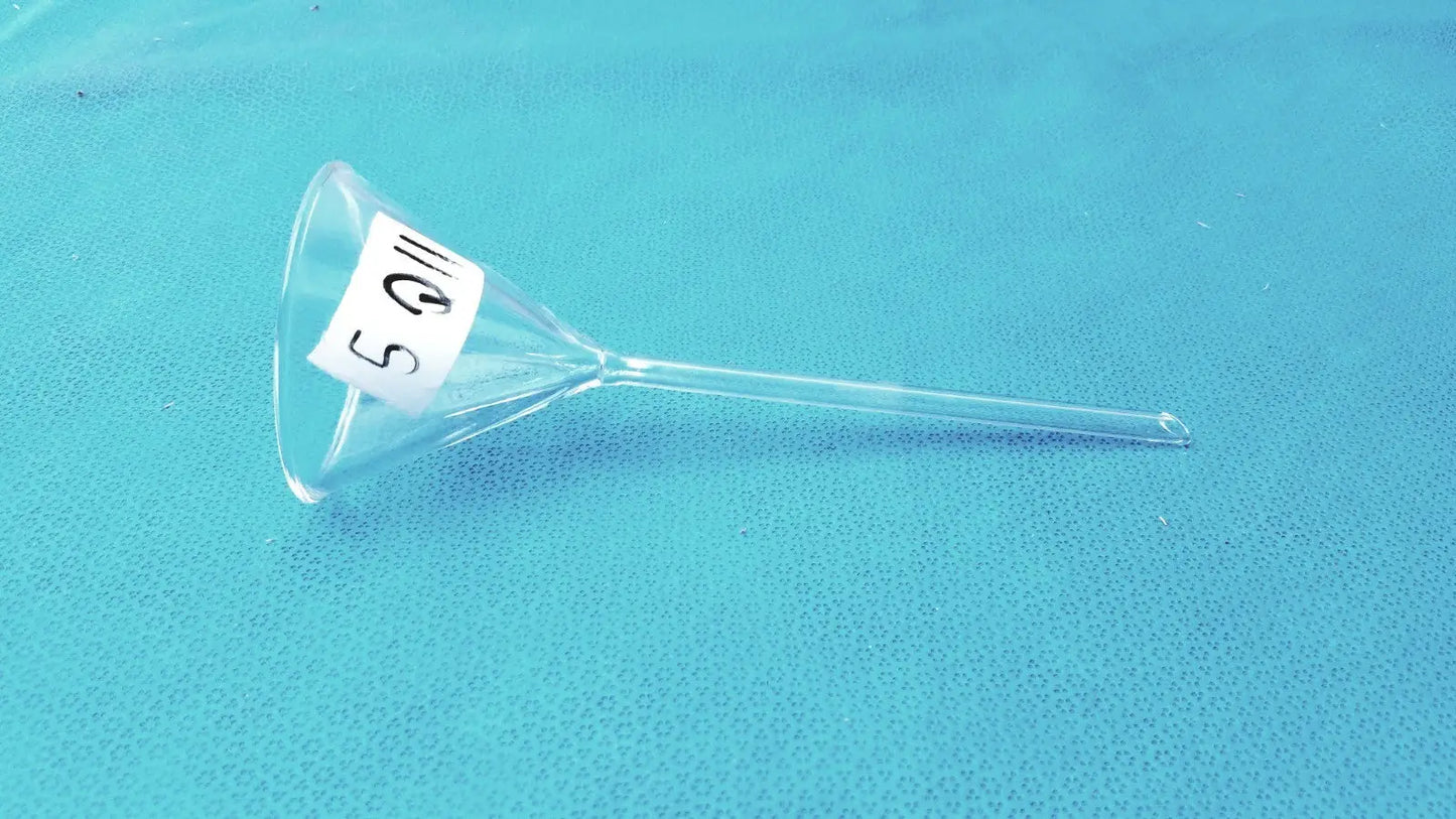 Corning Pyrex 6160-65 Fluted Funnel 65 mm 60° Long Stem Lab Glassware