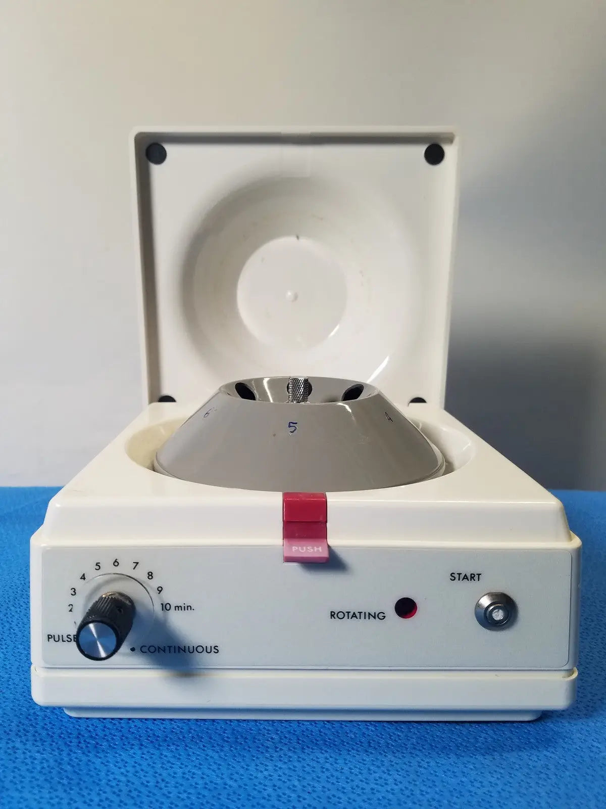 Costar Model 10 Mini Centrifuge 6 Fixed Position Angled Rotor
