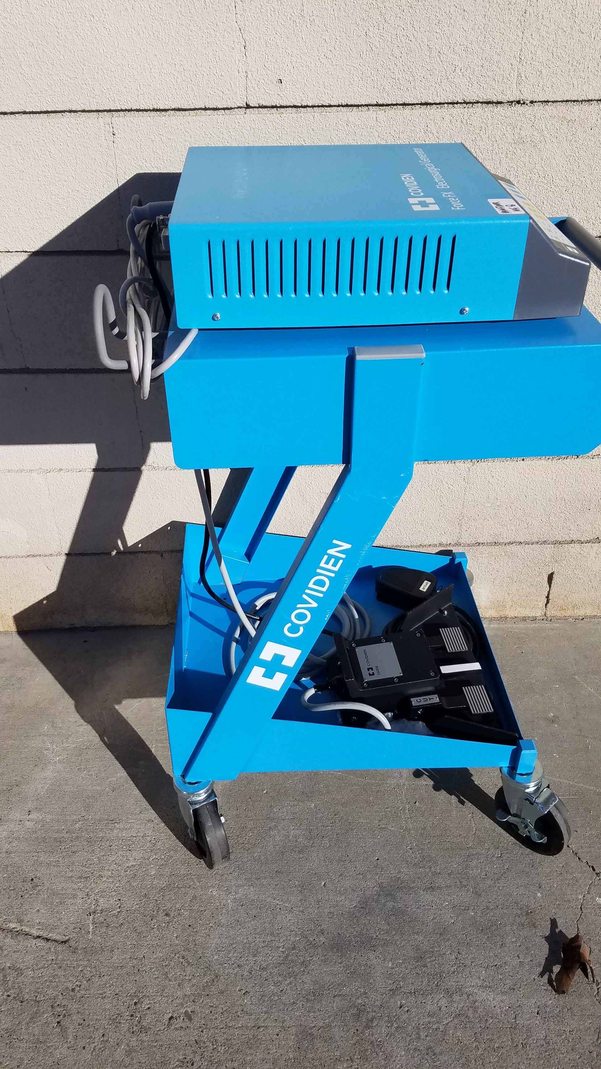 Covidien Force FX-C Electrosurgical Generator ESU With E6008 and Trolley - (ESU)