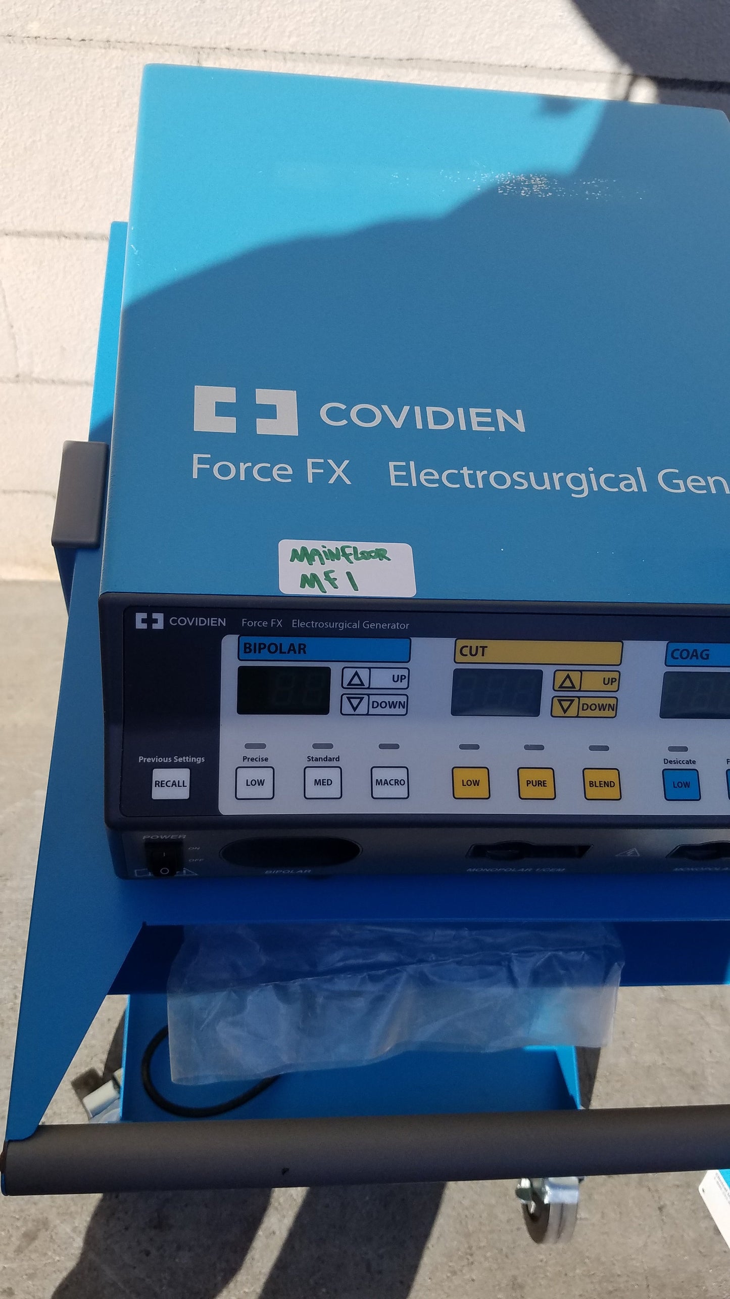 Covidien Force FX-C Electrosurgical Generator ESU with E6009 E6008 And Trolley - (ESU)