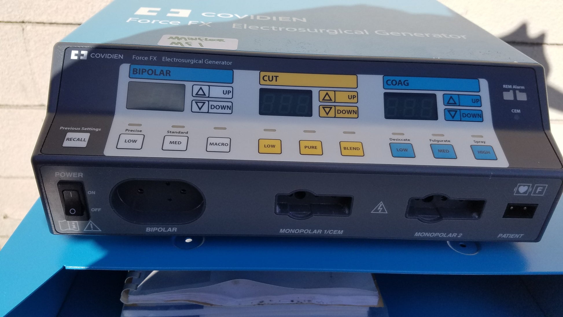 Covidien Force FX-C Electrosurgical Generator ESU with E6009 E6008 And Trolley - (ESU)