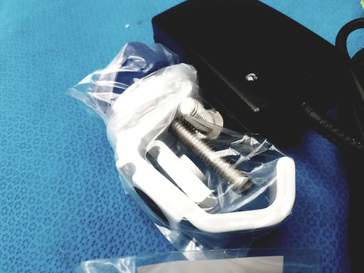 Covidien Kangaroo Enteral Feeding ePump With Pole Clamp and Power Supply