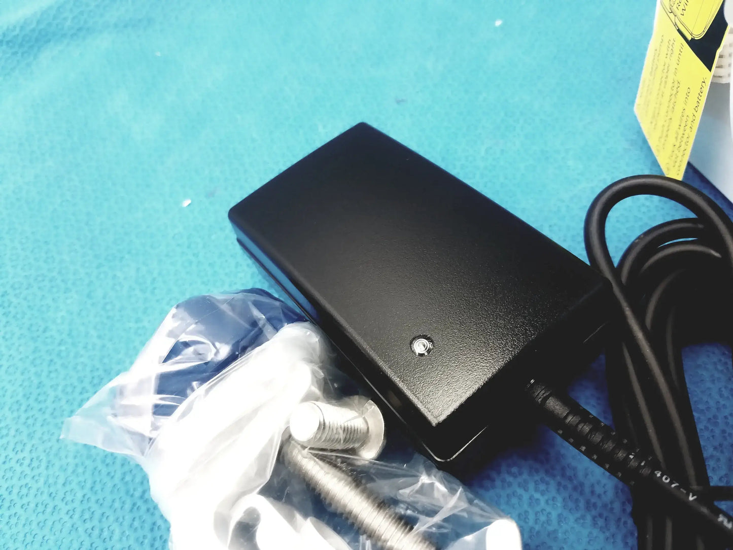Covidien Kangaroo Enteral Feeding ePump With Pole Clamp and Power Supply