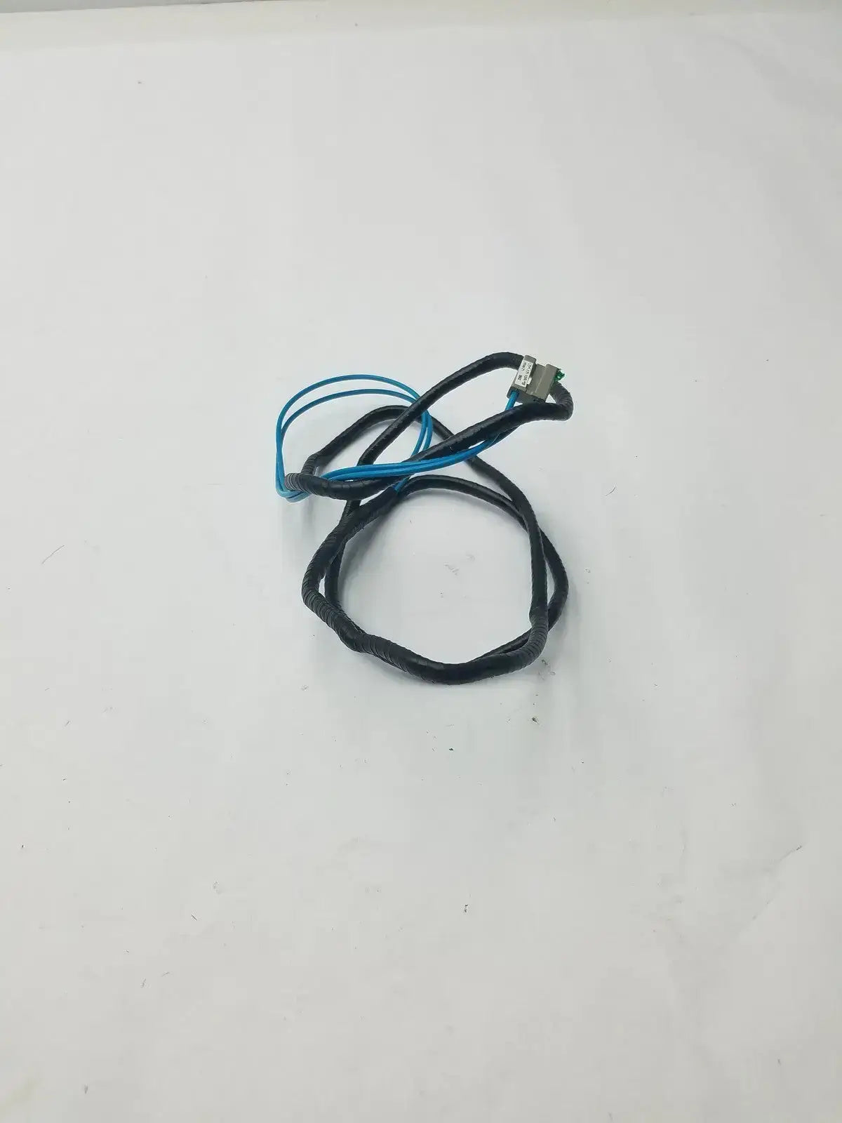 D-171-15R-B ISW-D Black and Blue Wire Cable