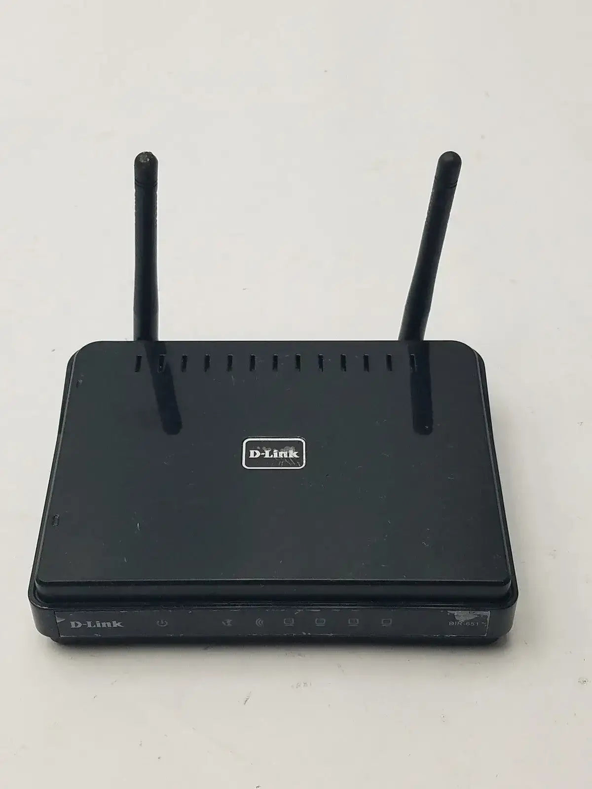 D-Link DIR-651 300 Mbps 4-Port Gigabit Wireless N Router