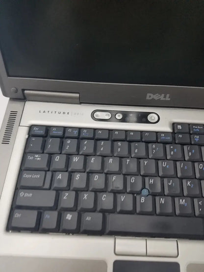 Dell Latitude D810 Intel Inside Centrino Model PP15L - Laptop Computer