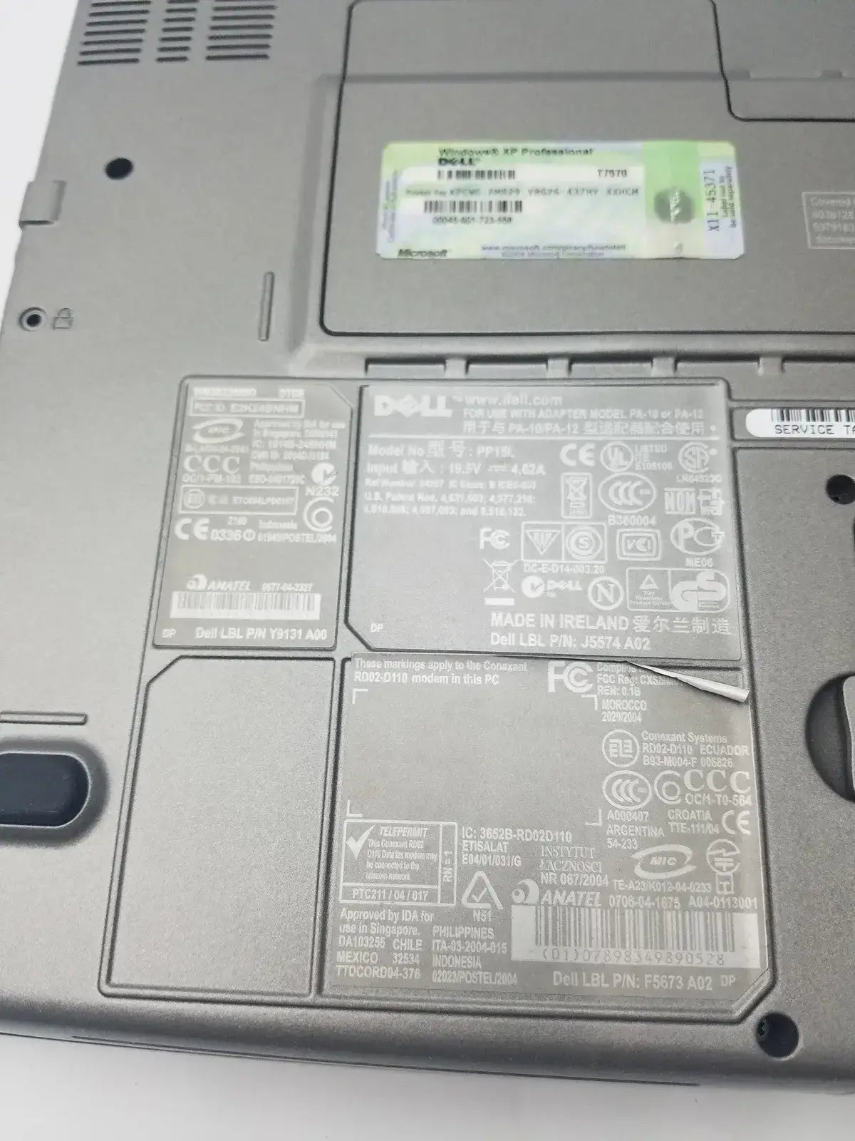 Dell Latitude D810 Intel Inside Centrino Model PP15L - Laptop Computer
