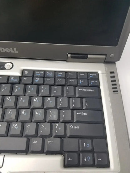Dell Latitude D810 Intel Inside Centrino Model PP15L - Laptop Computer