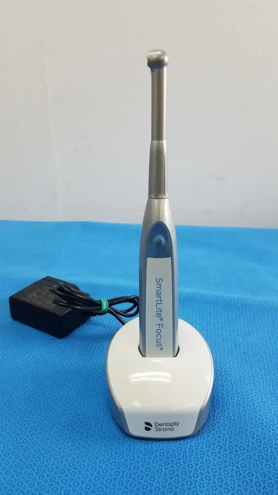 Dentsply Sirona SmartLite Focus LED Dental Curing Light System w/ Charger