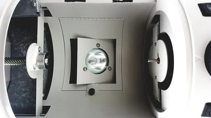 White industrial-grade dentsply triad 2000 visible light cure system with central circular light for trubyte curing