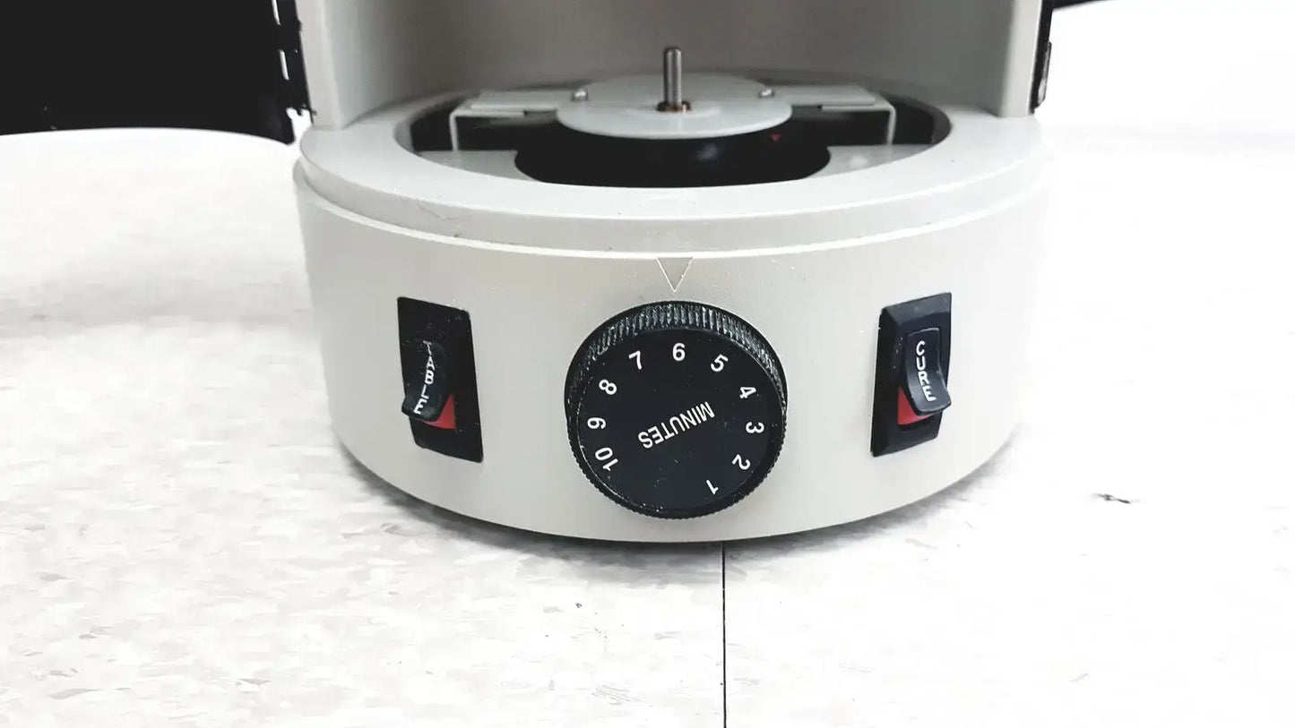 Dentsply TRUBYTE TRIAD 2000 Visible Light Curing Unit