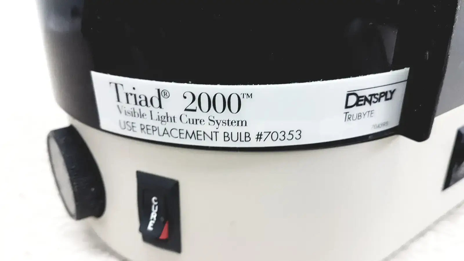 Dentsply TRUBYTE TRIAD 2000 Visible Light Curing Unit