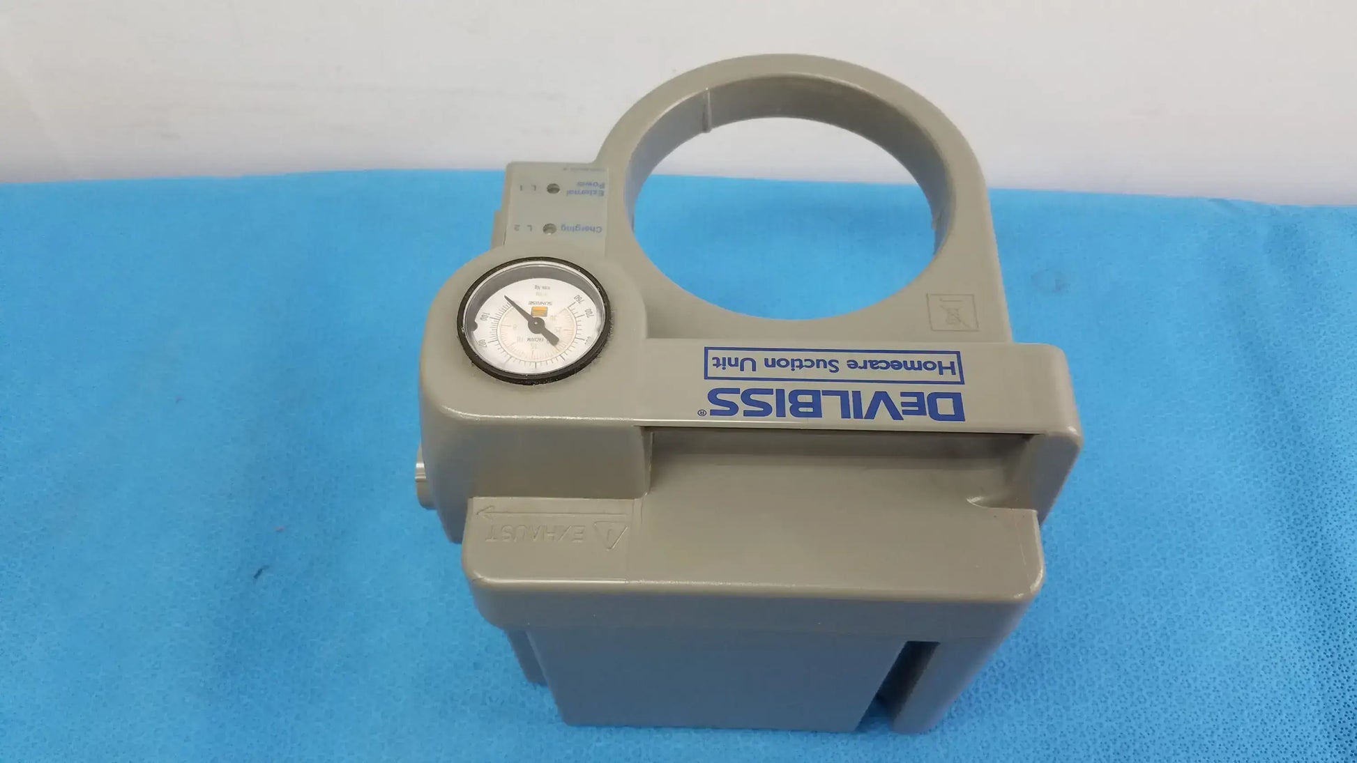 DeVilbiss 7305P-D Homecare Vacu-Aide Suction Unit With Power Supply and Bag