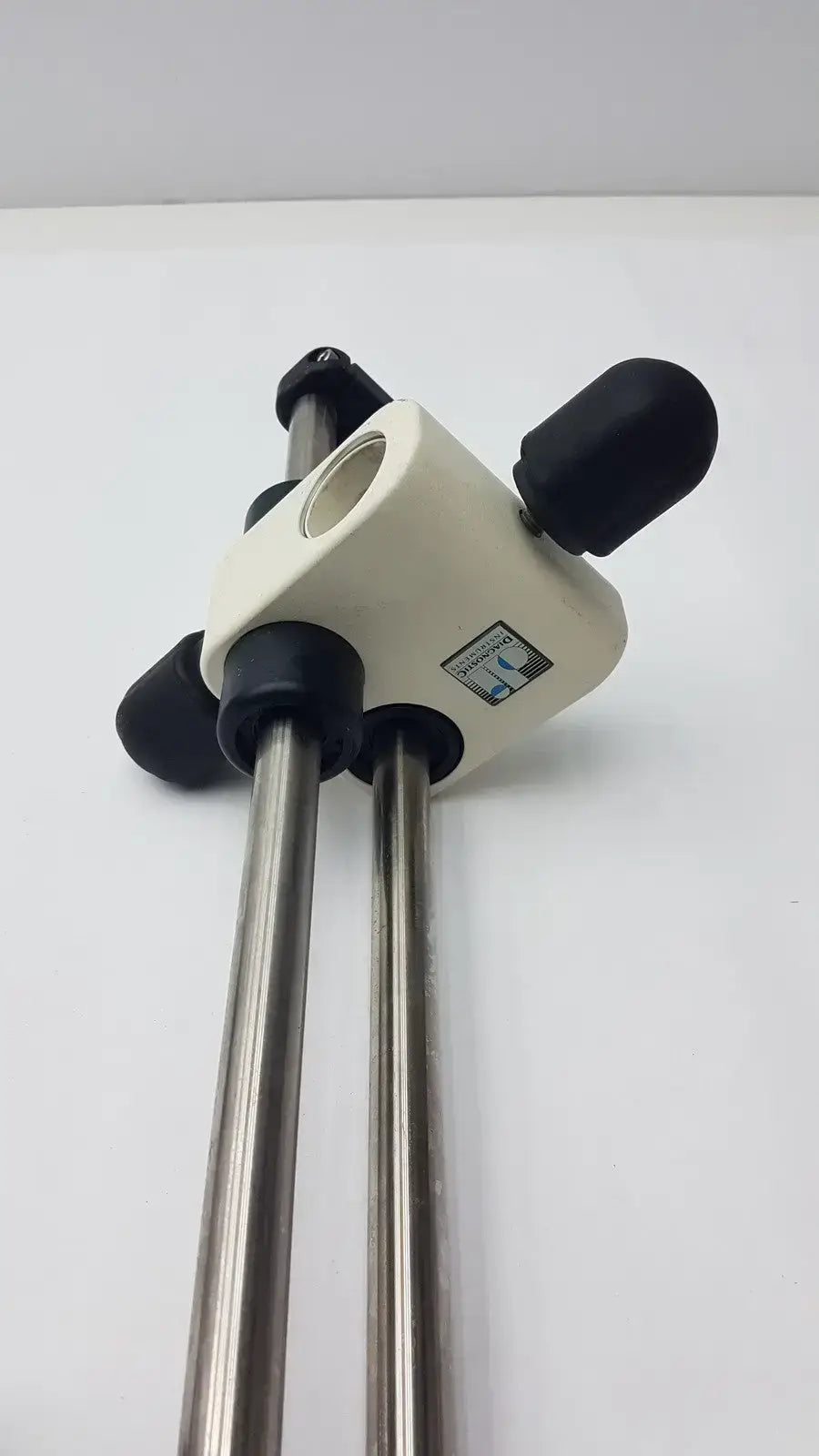 Diagnostic Instruments Dual Arm Boom - Microscope Stand
