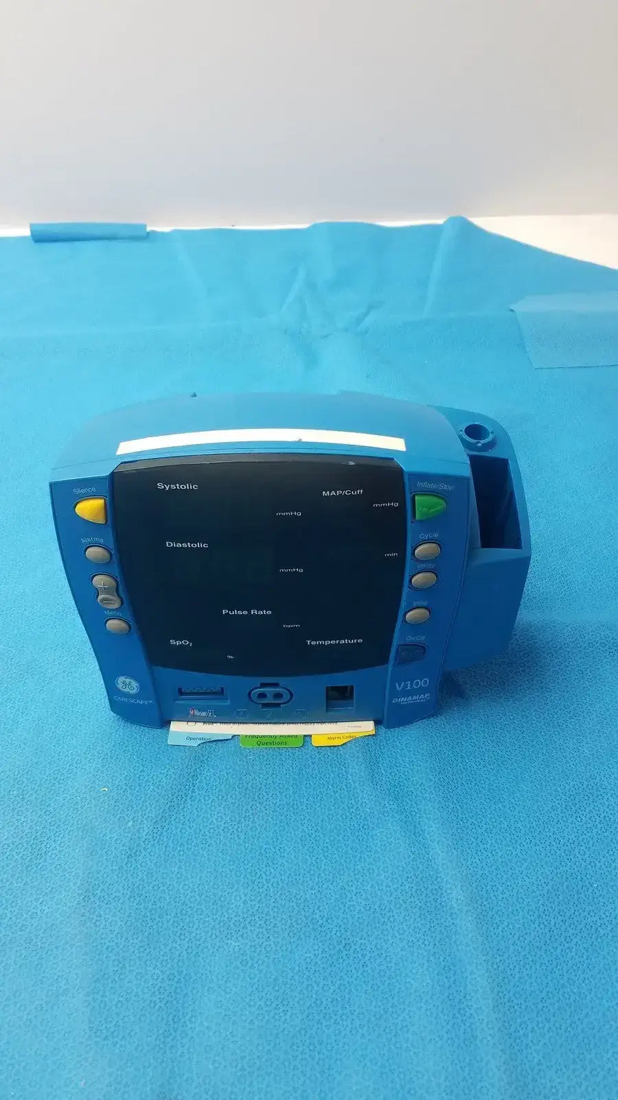 Dinamap Carescape V100-JBAC-AXAA-XX Patient Monitor