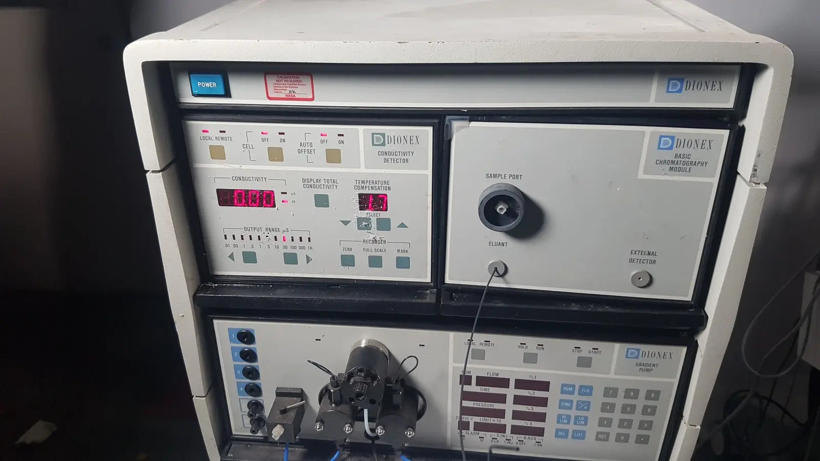 Dionex Basic Chromatography Module CHB