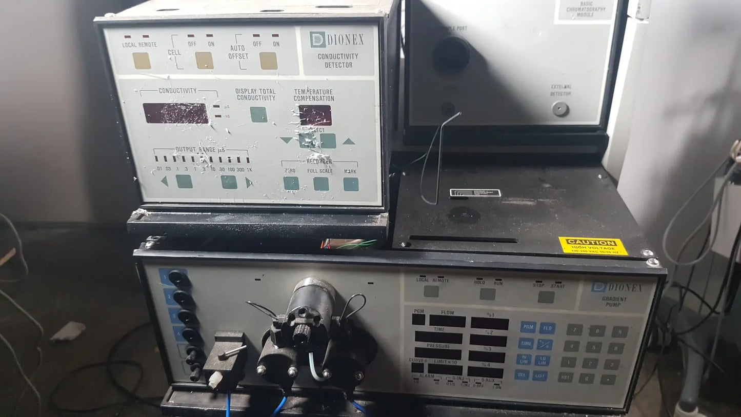 Dionex Basic Chromatography Module CHB