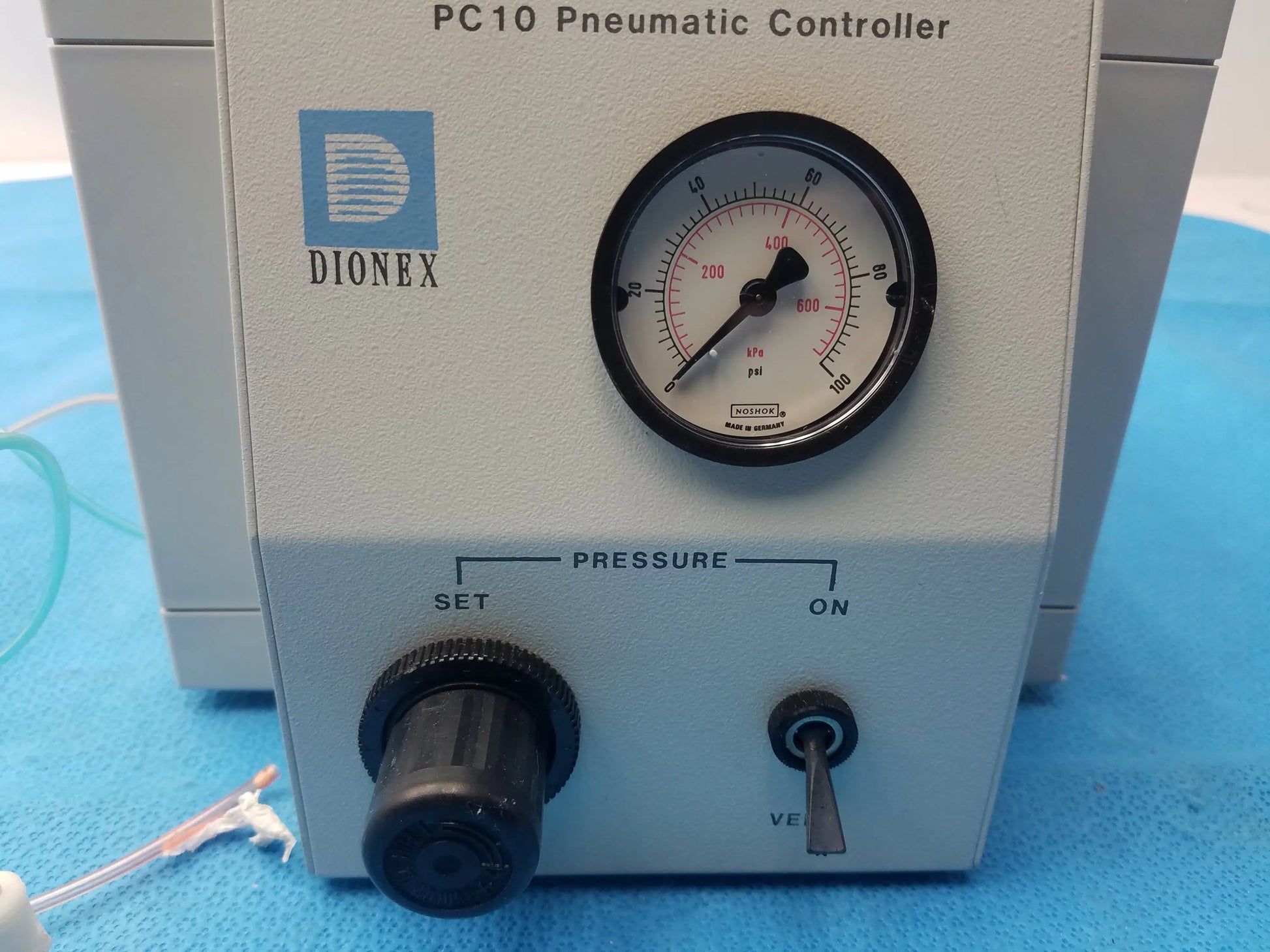 Dionex PC-10 Pneumatic Controller
