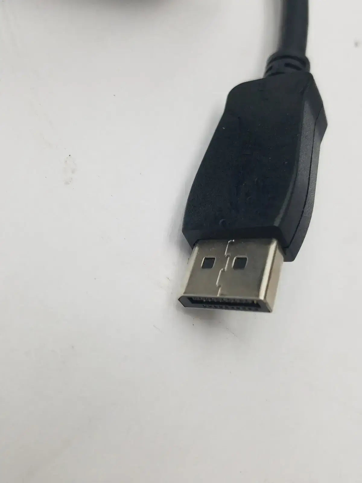 Displayport Cable (DP) E465667 AWM STYLE 20275 VW-1 30V Gelinte - DisplayPort