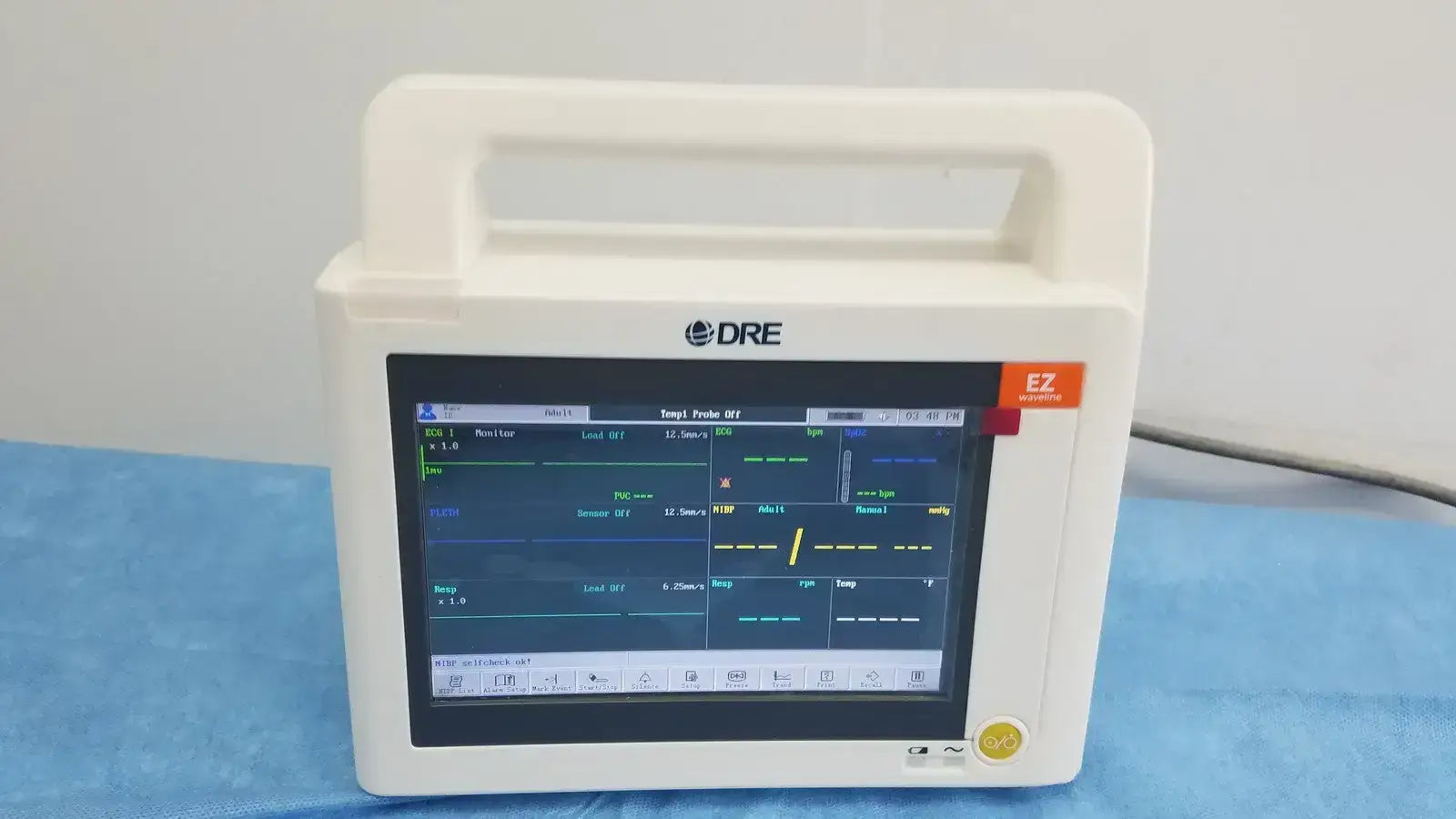 DRE EZ Waveline Portable Patient Monitor / ECG Respiration SpO2 NIBP Temperature