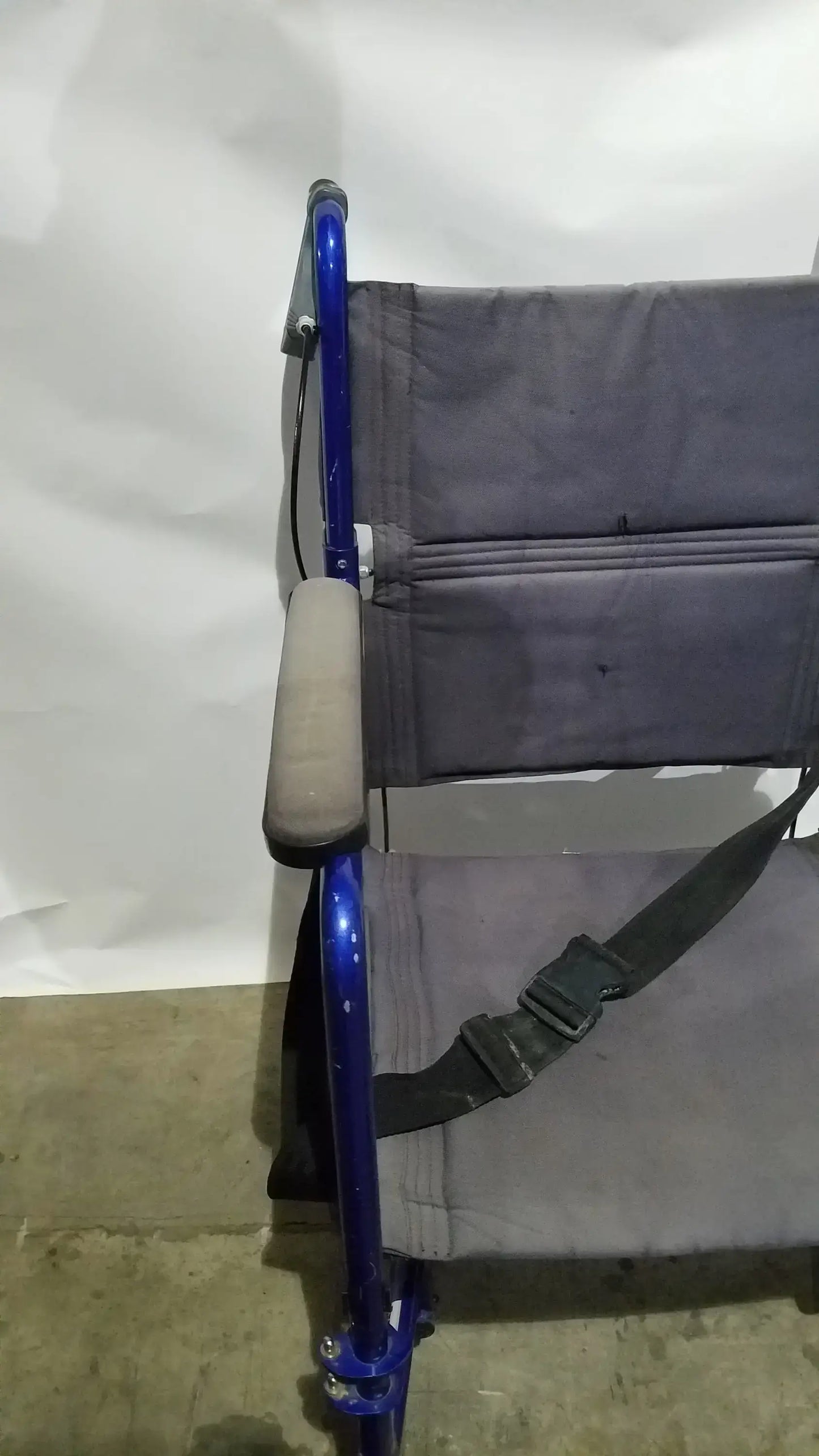 Drive Medical Expedition Folding Manual Wheelchair - Lightweight Black Comfort Seat