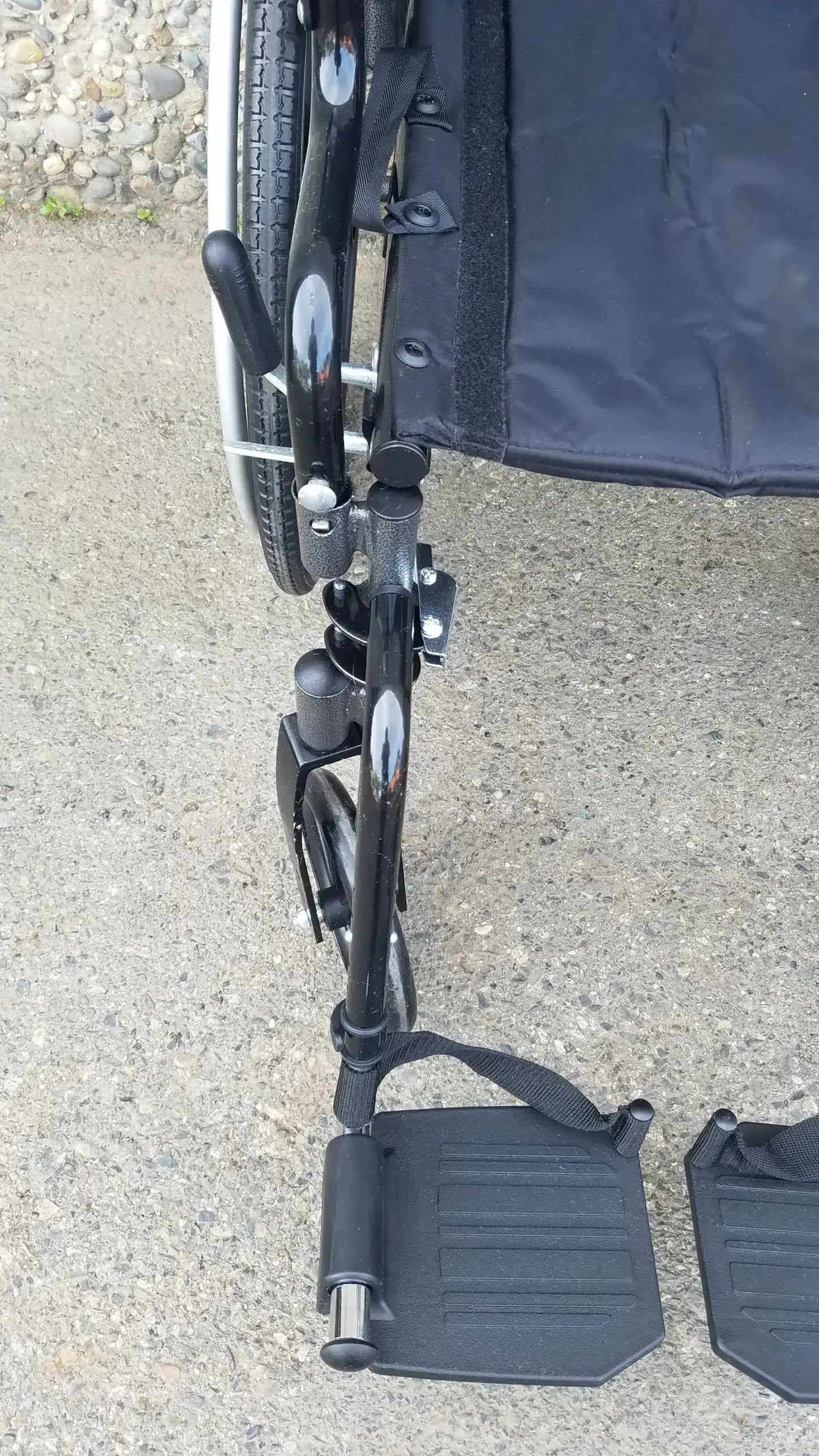 Drive Medical M3 Sport Foldable Wheelchair – Manual Lightweight Design