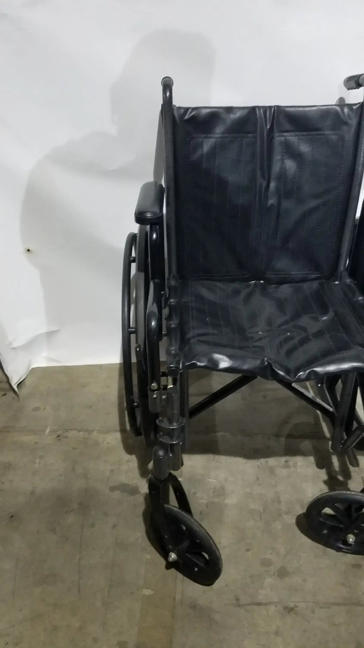 Drive Medical Silver Sport 2 Folding Wheelchair Lightweight Black Cushion Seat