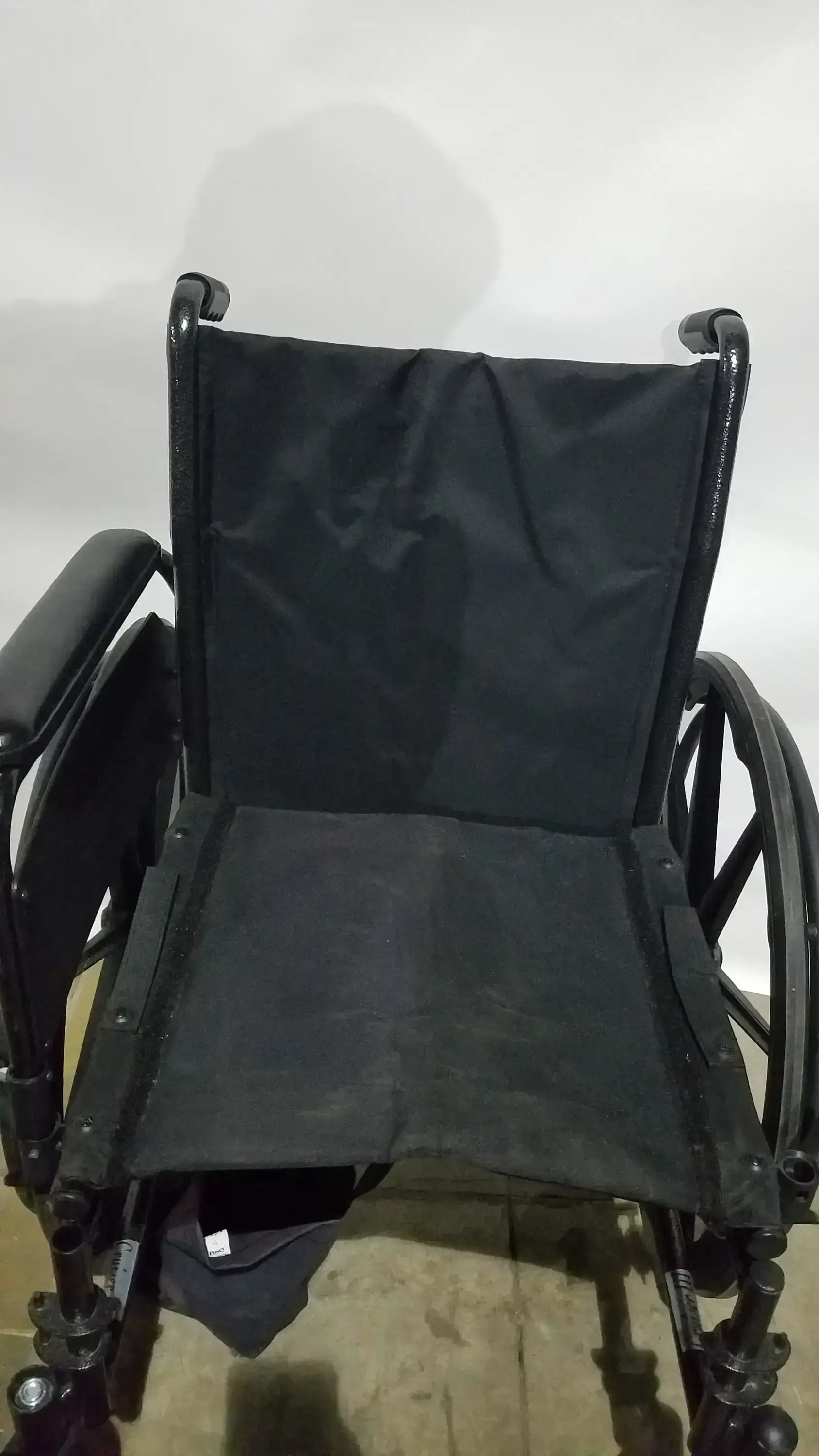 Drive Medical Silver Sport 2 Folding Wheelchair Lightweight Black Seat