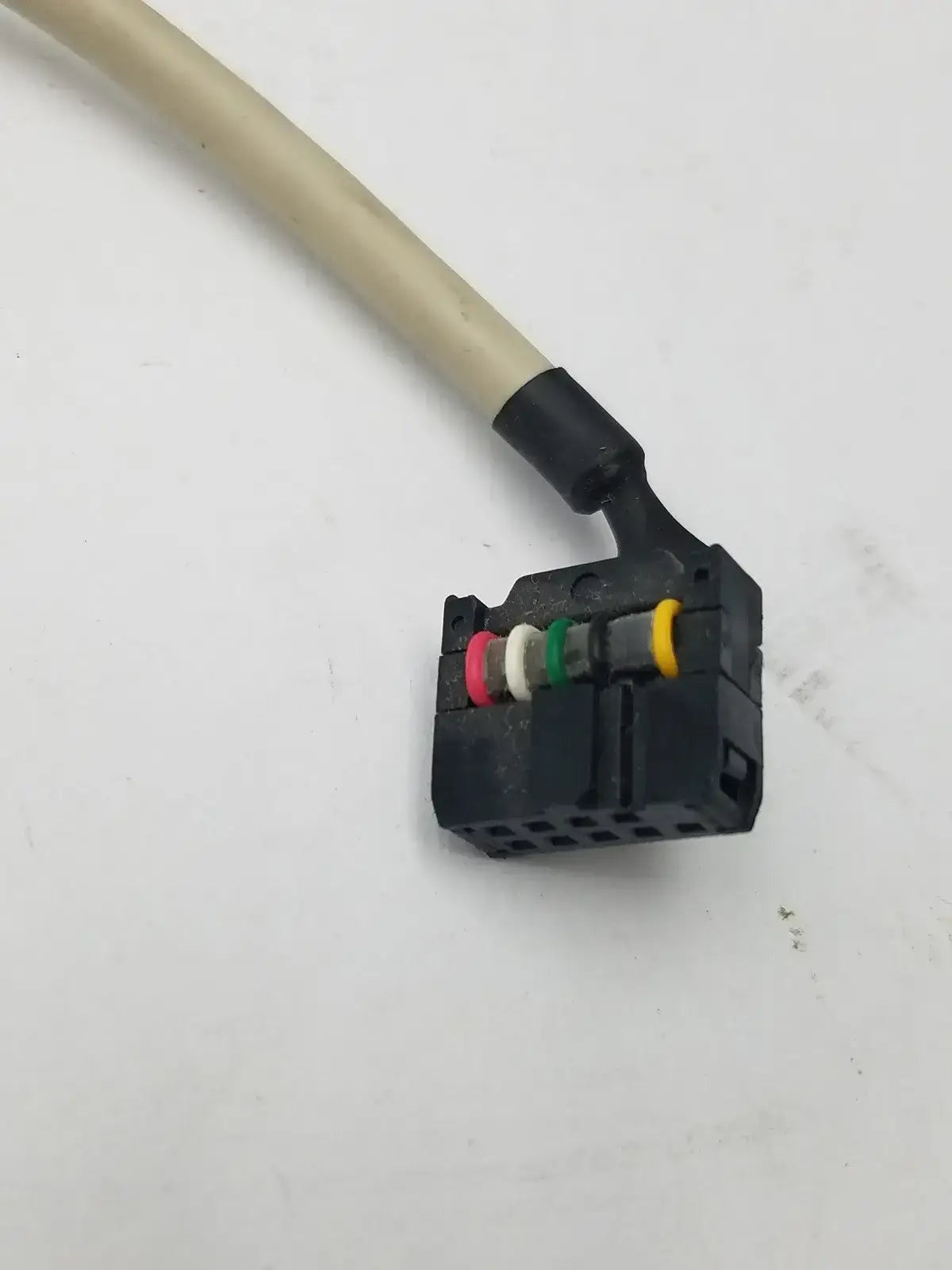 E74020-C AWM Style 2464 MA-P18 to USBH-6 - Adapter Cable