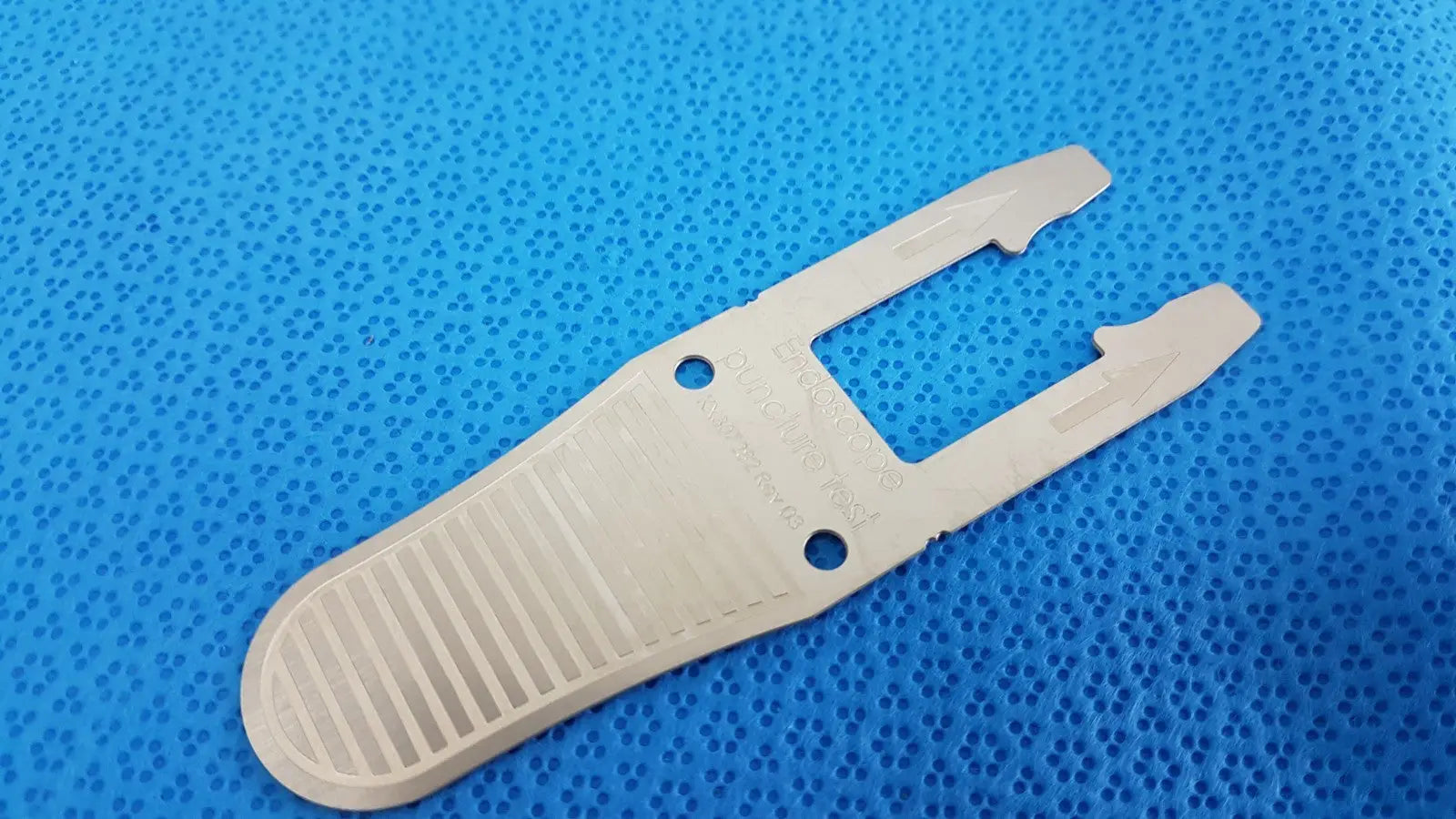 Endoscope Puncture Test Tool – Durable Leak Testing Instrument
