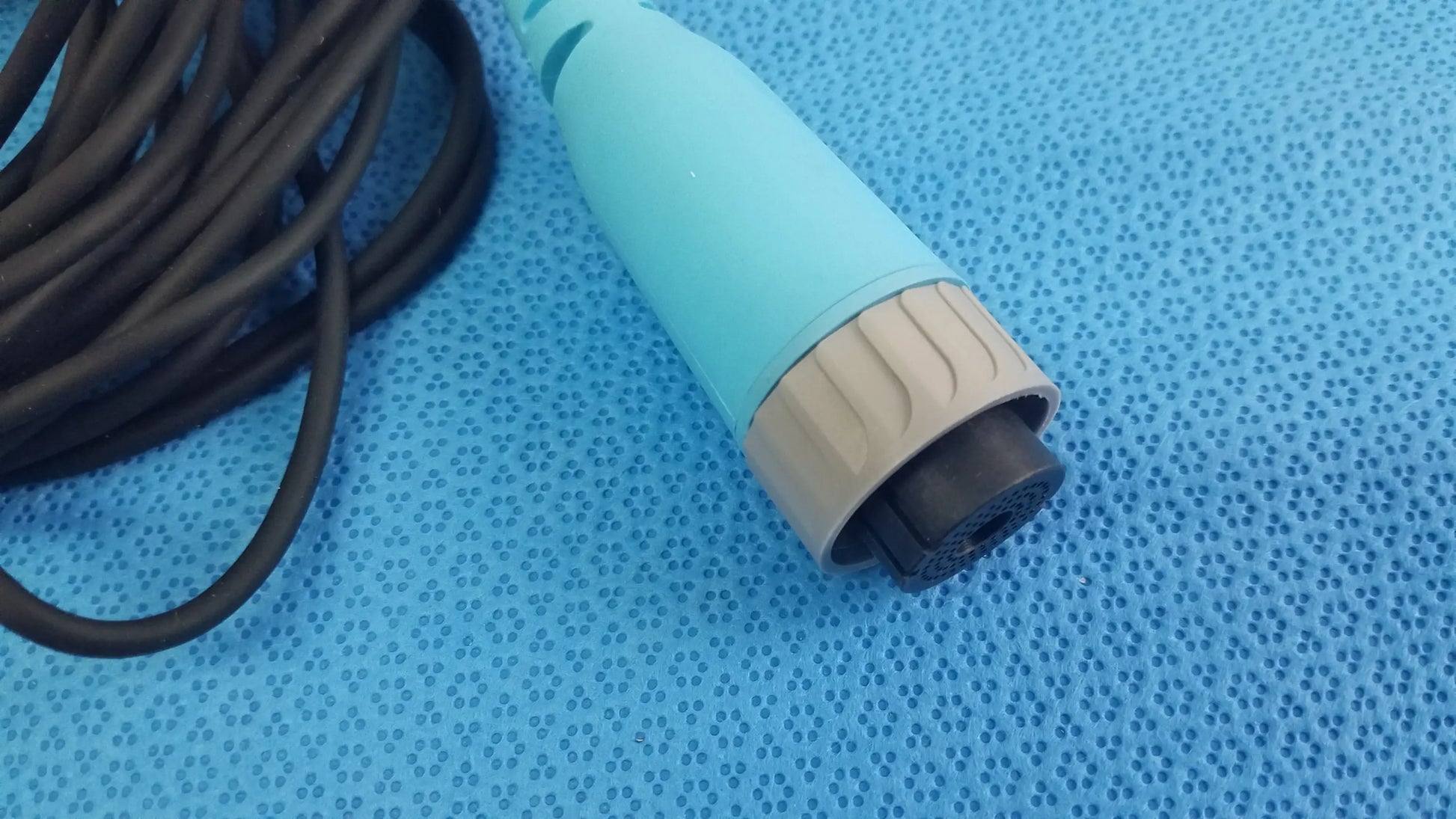 Light blue plastic-handled Ensite X EP D-ENS-L/R-DDY-CBL catheter connector cable for reuse medical equipment
