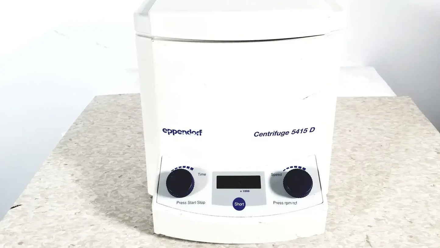 Eppendorf CentriIfuge 5415 D - Laboratory Centrifuge