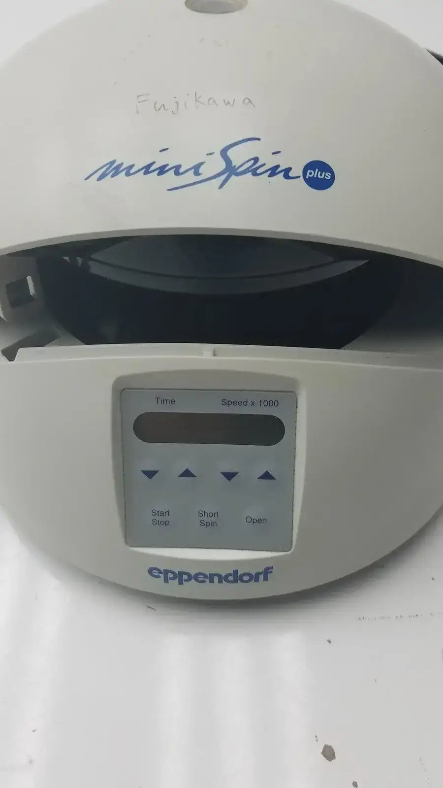 Eppendorf Mini Spin Plus Centrifuge